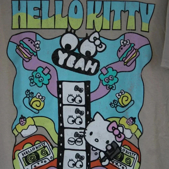 Hello Kitty T-Shirt Men's Size Medium Sanrio NWT - Picture 3 of 9